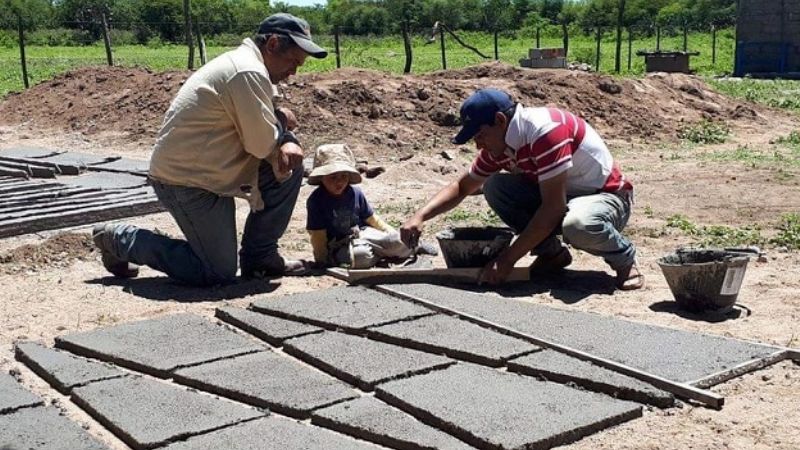 Construcción de cisternas en El Alto