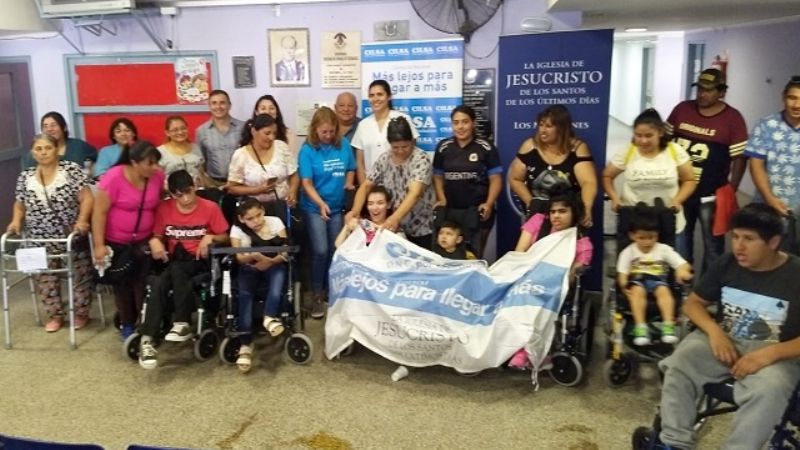 Entregaron sillas de rueda y elementos ortopédicos en Recreo