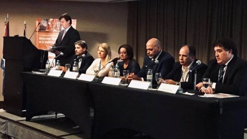 Minería: la Gobernadora pidió el acompañamiento de la Nación