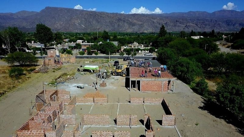 Sánchez recorrió obras en ejecución