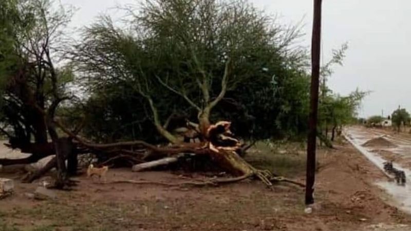 Fuerte temporal en Lucio V. Mansilla