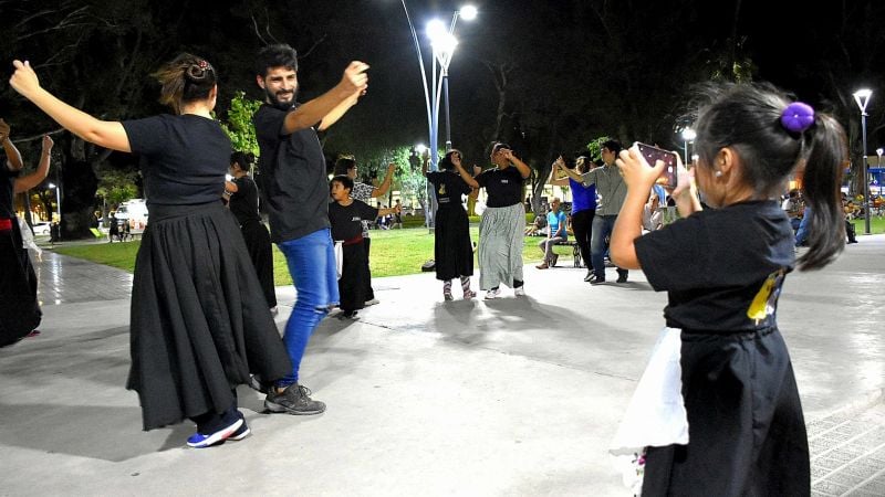 Clase gratuita este viernes, para aprender a bailar El Guardamonte