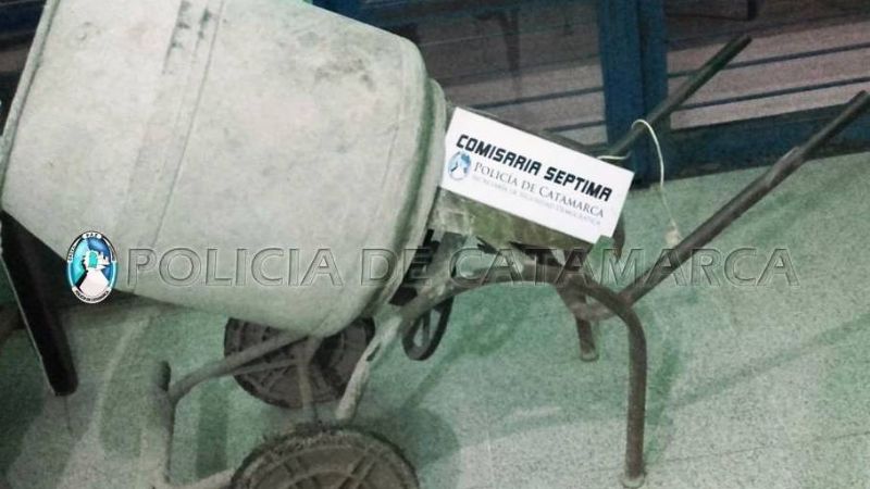 Aprehenden a un joven y secuestran una máquina hormigonera