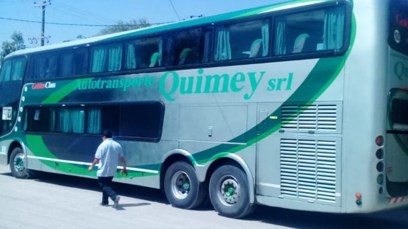 Colectivo dañó tendido eléctrico en Av. Gobernador Cubas, en Recreo