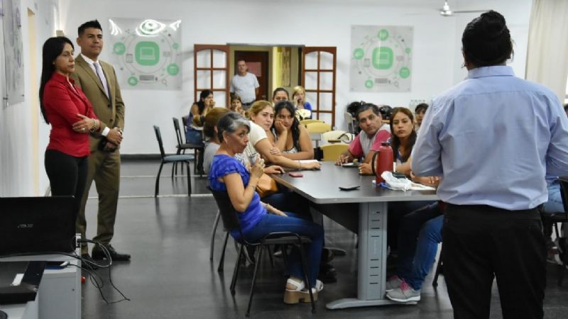 Capacitación sobre drogas ilícitas a la Policía de la Ciudad