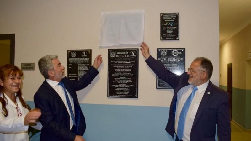 Con imposición de nombre, la Escuela de El Eje celebró los cien años