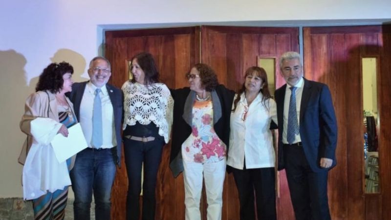 Con imposición de nombre, la Escuela de El Eje celebró los cien años