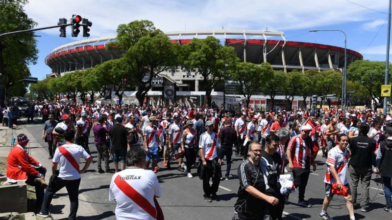 El martes la Conmebol define cuándo se juega el Superclásico