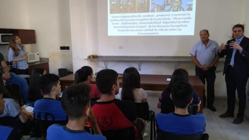 Alumnos de la ENET N°1 visitaron la EC SAPEM