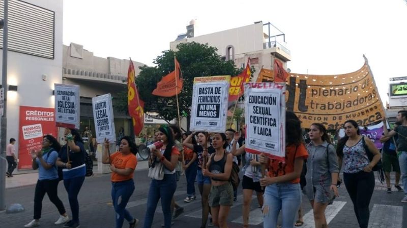 Manifestación contra la violencia hacia las mujeres