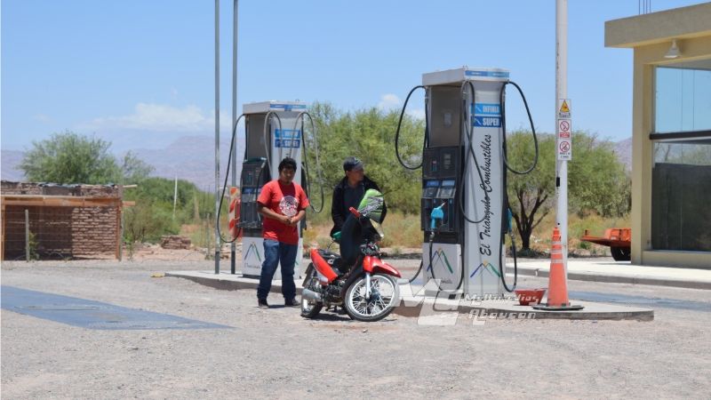 Increíble: Estación de servicio bajó los precios de los combustibles