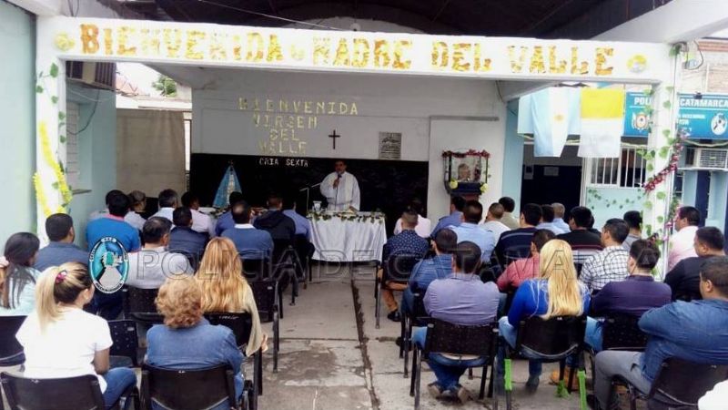 Continúa la visita de la Virgen del Valle a dependencias policiales