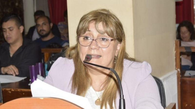 Media sanción a ley de control de tabaco