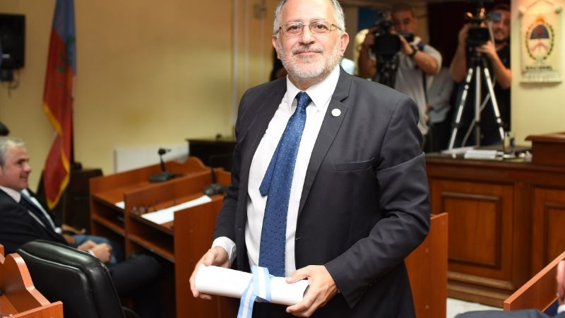 Solá Jais fue reelecto en el Senado