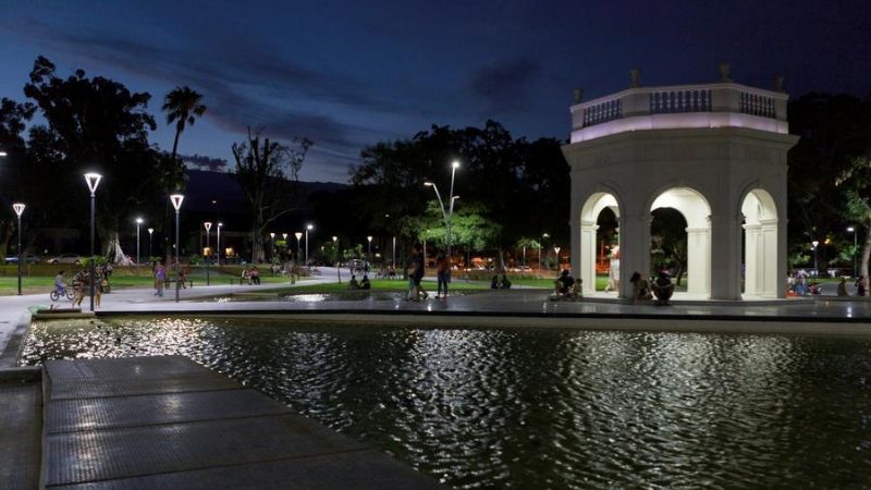 Adolescentes protagonizaron una pelea en La Alameda