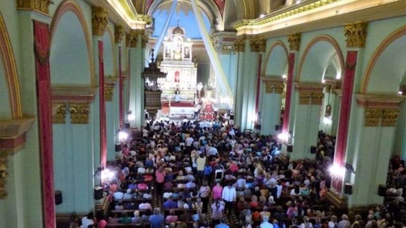 Con la Bajada de la Virgen, comenzaron las festividades marianas