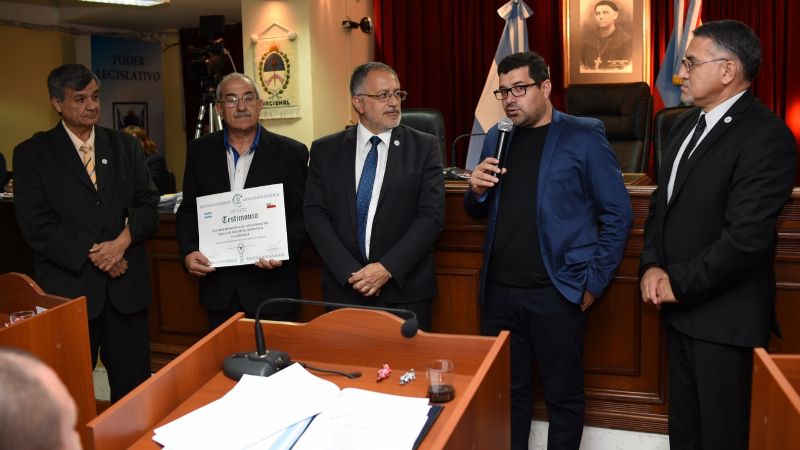 Resoluciones y declaraciones aprobadas por la Cámara de Senadores