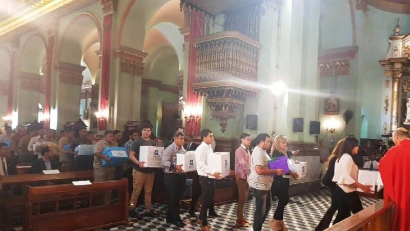 Homenaje de los legislativos a la Madre del Valle