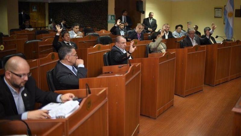 Es Ley la suspensión de las PASO