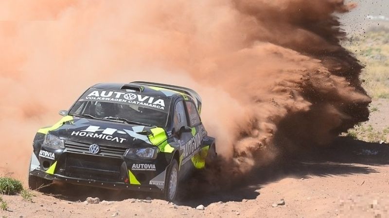 Augusto D’Agostini viene ganando el Rally de Mendoza