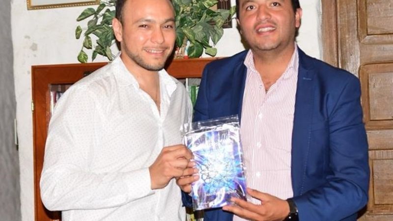 Poeta santamariano presentó "Caleidoscopio"