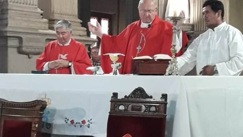 Unos 130 chicos recibieron la Confirmación en la Catedral