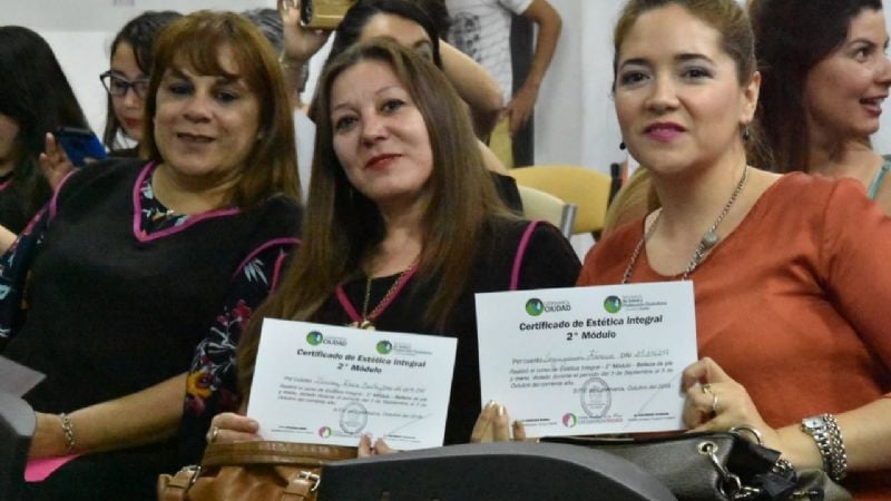 Culminó el II módulo de capacitación de "Estética Integral"