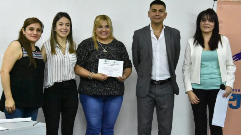 Culminó el II módulo de capacitación de "Estética Integral"