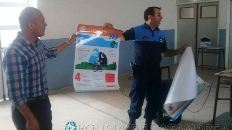 Seguidad Vial brindó charla en Capayán