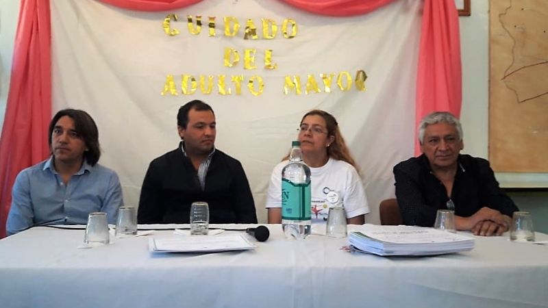 Capacitación en el cuidado del adulto mayor