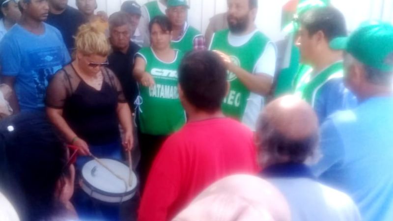 Municipales de Recreo siguen de paro pero sin movilización hasta el viernes