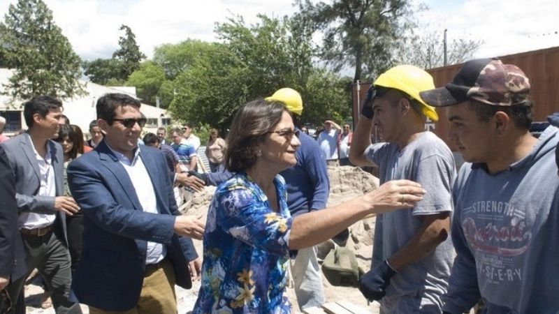La Gobernadora recorrió obras en Fray Mamerto Esquiú