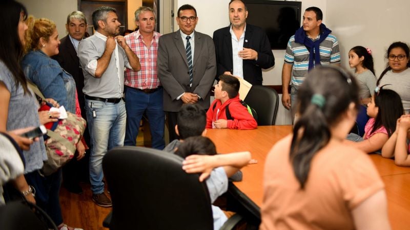 Alumnos de Alijilán visitaron el Senado