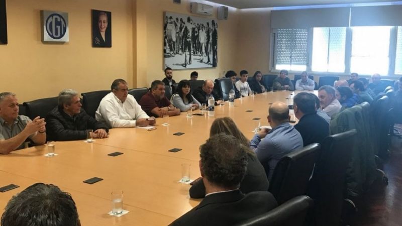 Con la mirada puesta en el bono, la CGT se reúne para avaluar si va a paro