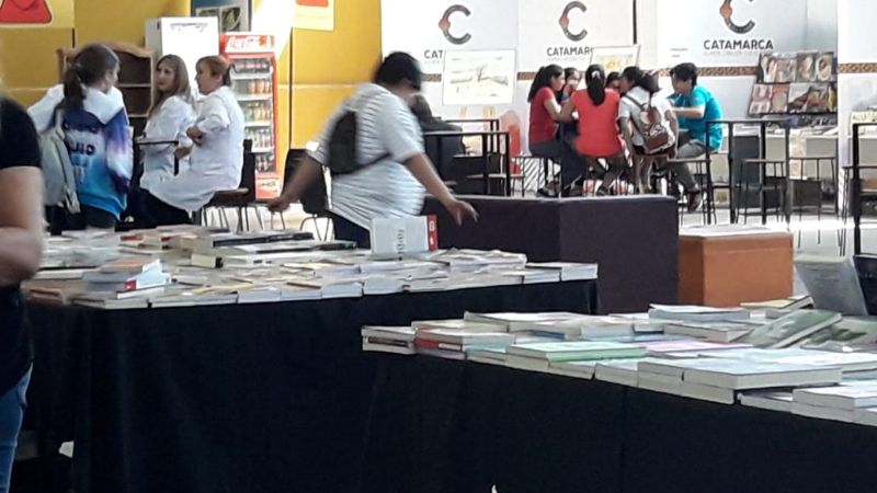 Abrió la 12° Feria Provincial del Libro con innovaciones y clásicos espacios