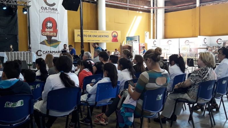 Abrió la 12° Feria Provincial del Libro con innovaciones y clásicos espacios