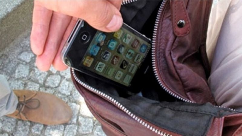 Resguardan a un niño de 13 años que robó un celular