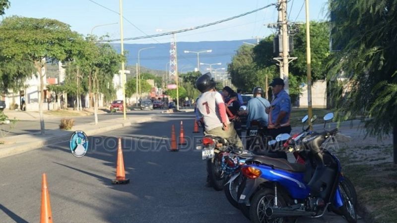 Retienen 30 motos