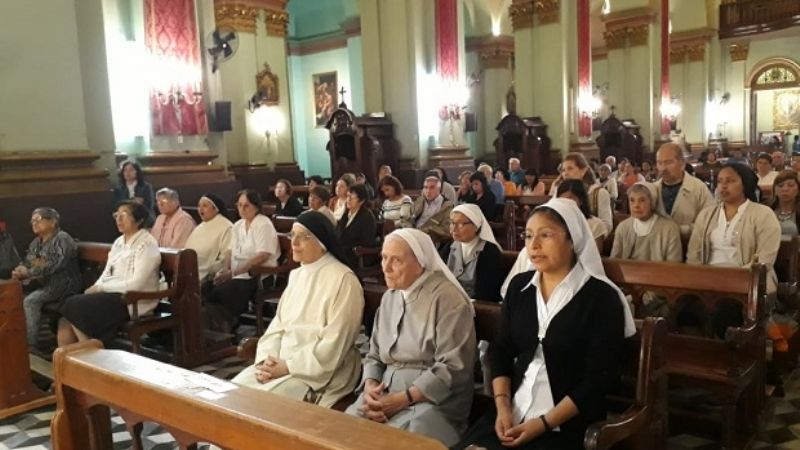 Los consagrados renovaron su vocación a los pies de la Virgen del Valle