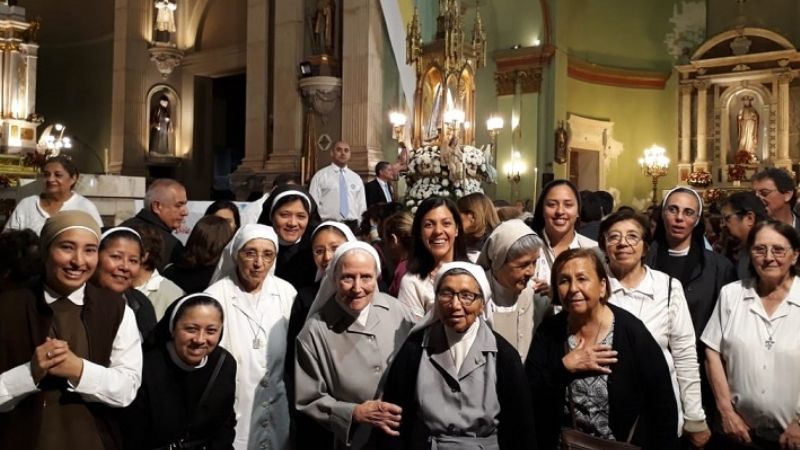 Los consagrados renovaron su vocación a los pies de la Virgen del Valle