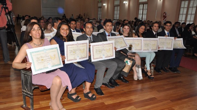 Nuevos egresados de la Facultad de Ciencias Agrarias