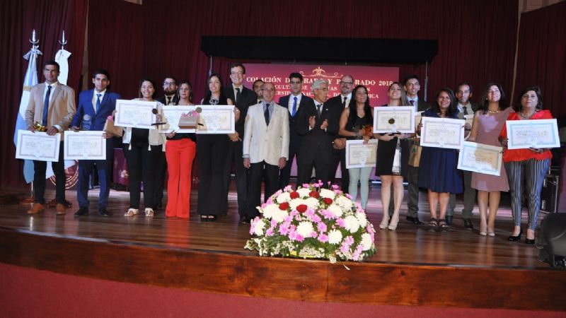 Nuevos egresados de la Facultad de Ciencias Agrarias