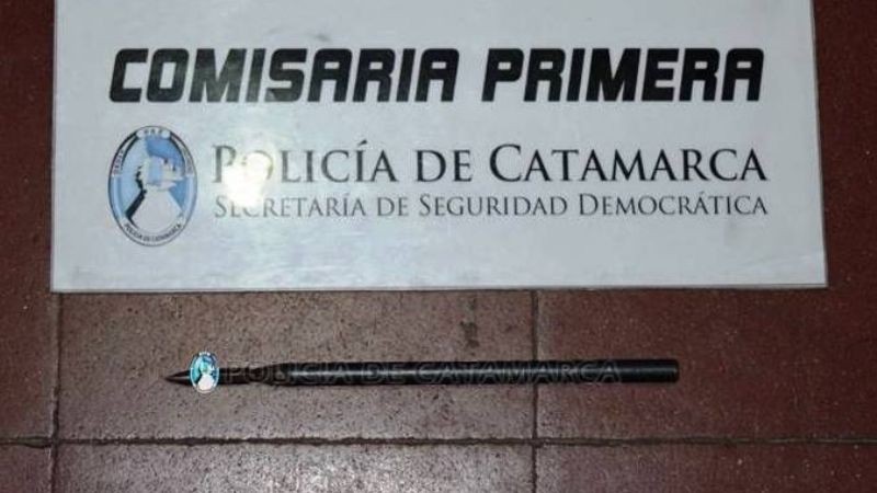 En persecución, atrapan a dos sujetos con un hierro con punta