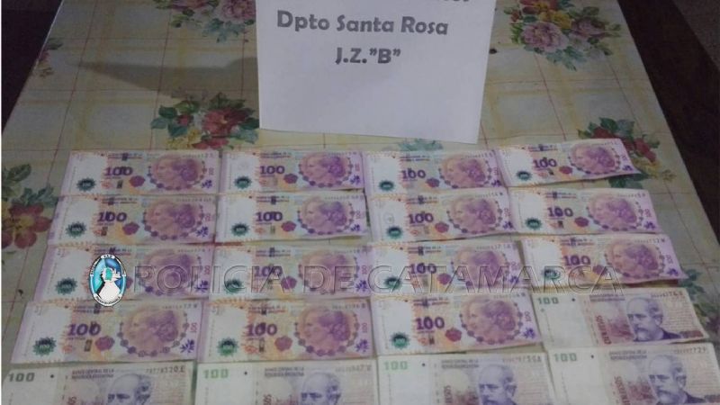 Se olvidó la tarjeta en el cajero, y le sacaron $2000