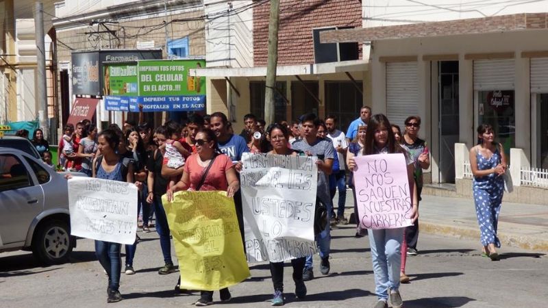 Acuerdo entre estudiantes del IES y Educación