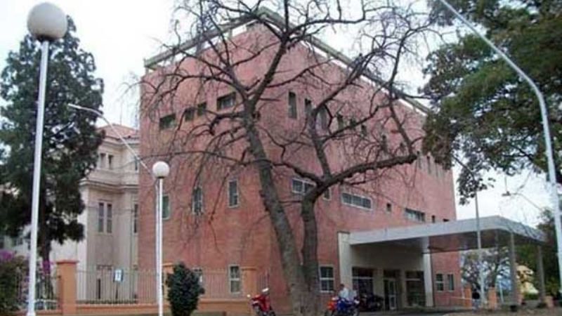 Mujer llegó corriendo a la comisaría porque su bebé no respiraba