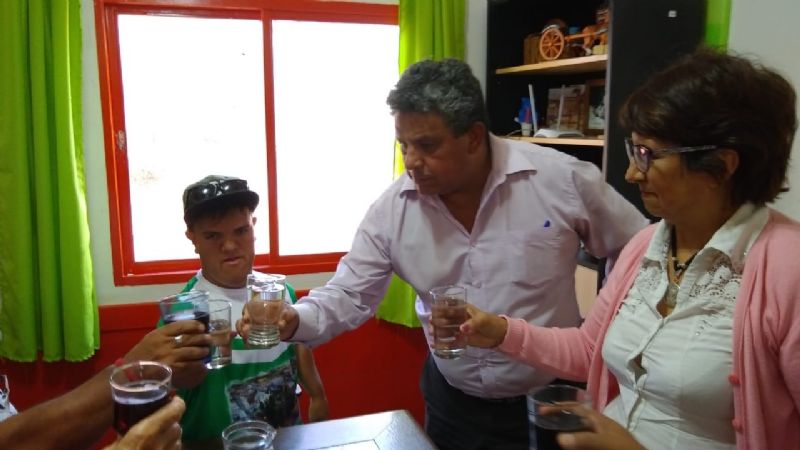El "Bajito" Barrionuevo partió rumbo a Corrientes