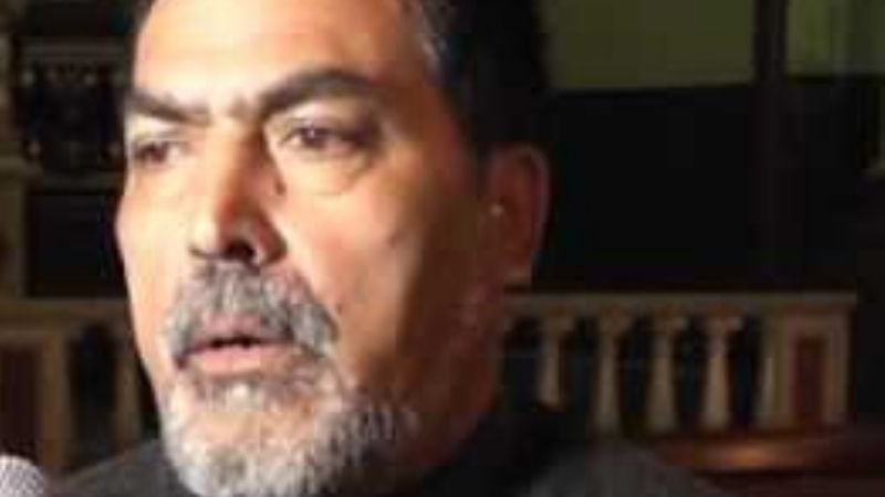 Cura se defiende de la acusación por violación