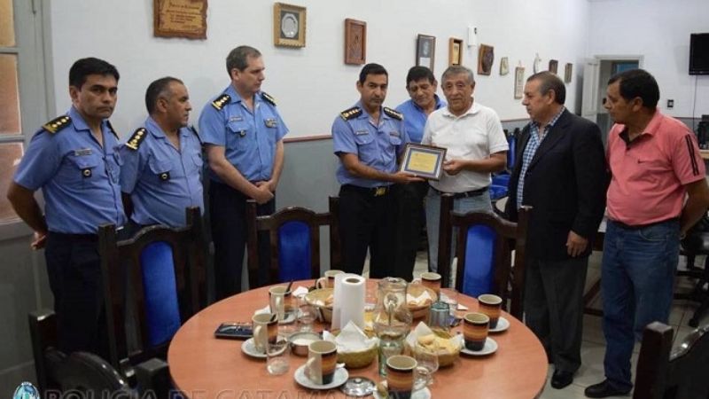 El Comando de la Policía recibió a la mutual de los retirados