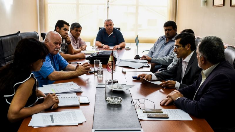 Senadores y Diputados analizan proyectos de ley emitidos por el Ejecutivo